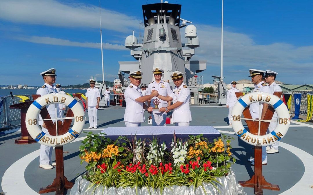 KDB DARULAMAN WELCOMES NEW COMMANDING OFFICER