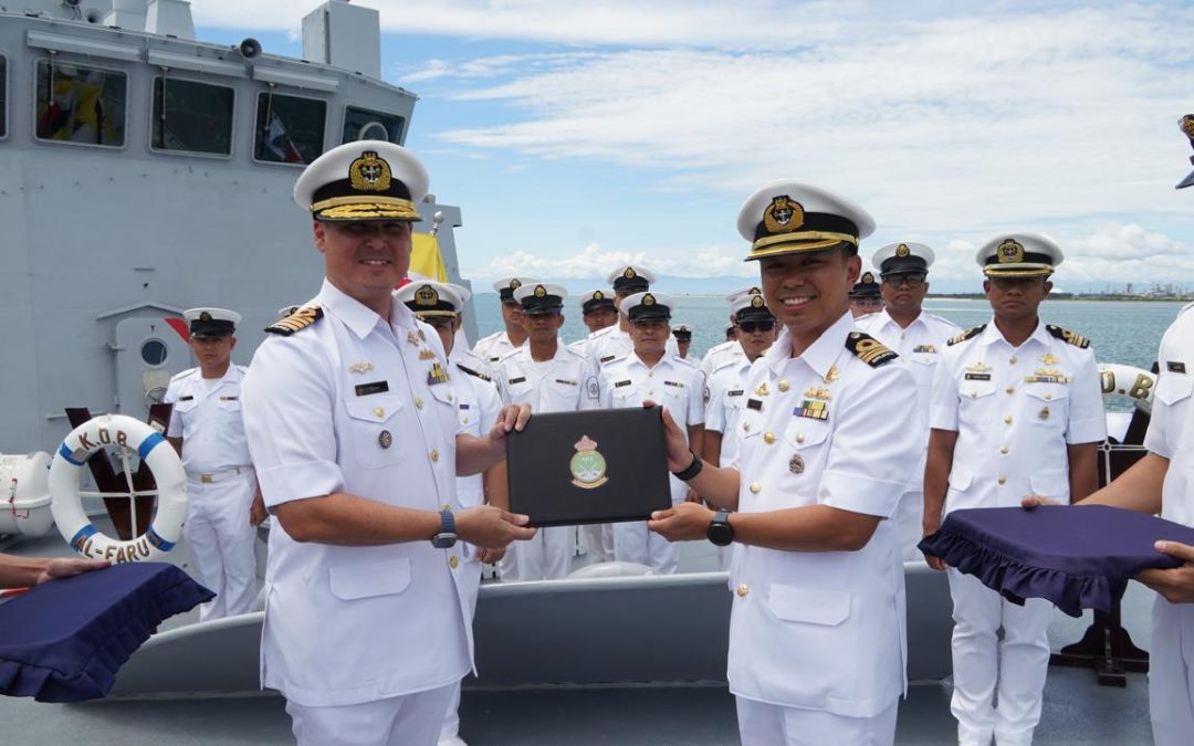 KDB AL-FARUQ WELCOMES NEW COMMANDING OFFICER