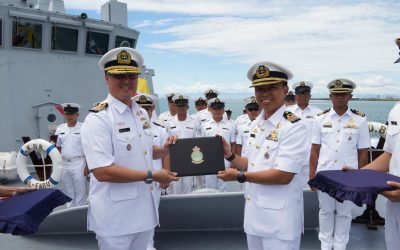 KDB AL-FARUQ WELCOMES NEW COMMANDING OFFICER