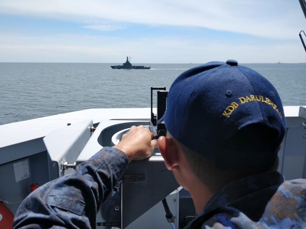 ROYAL BRUNEI NAVY CONDUCTS PASSAGE EXERCISE WITH REPUBLIC OF SINGAPORE NAVY SHIP, RSS FEARLESS (22)