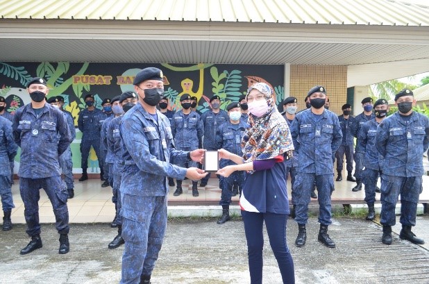 RBN CONDUCTS CLEANING CAMPAIGN AT PUSAT BAHAGIA IN CONJUCTION WITH RBAF DIAMOND JUBILEE