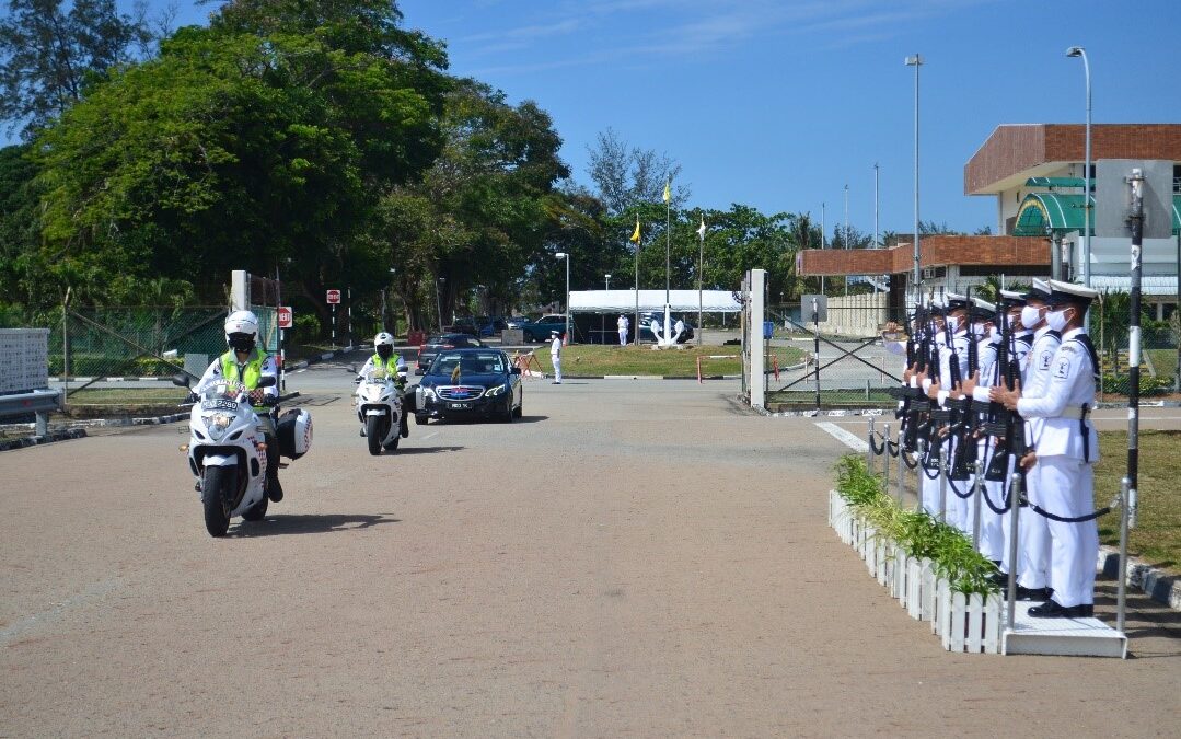 FAREWELL VISIT BY THE COMMANDER OF ROYAL BRUNEI ARMED FORCES TO THE ROYAL BRUNEI NAVY