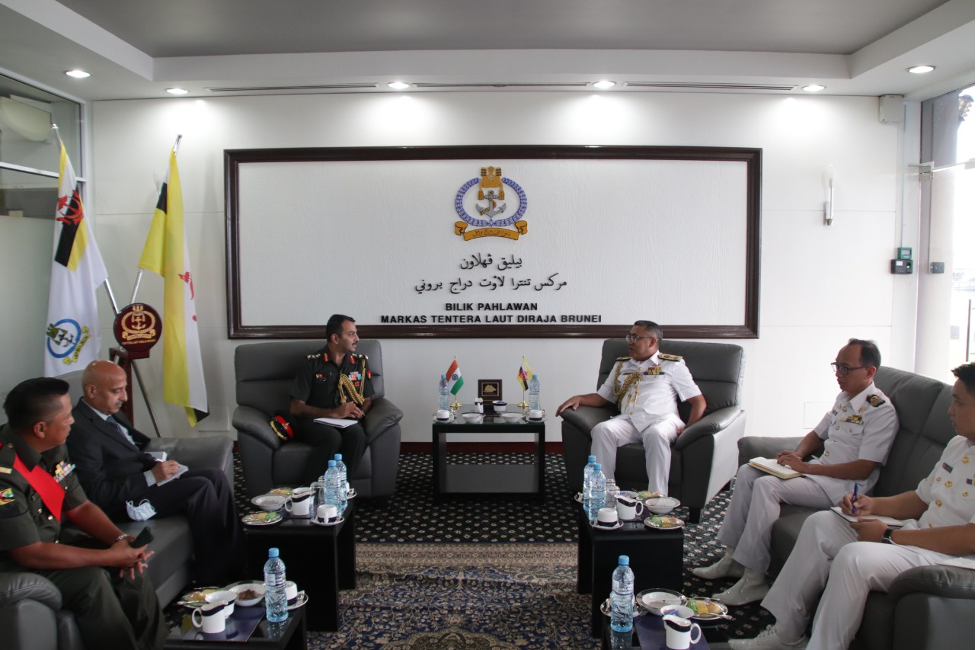 COMMANDER RBN RECEIVES COURTESY CALL FROM DEFENCE ADVISER OF THE REPUBLIC OF INDIA TO MALAYSIA ACCREDITED TO BRUNEI DARUSSALAM