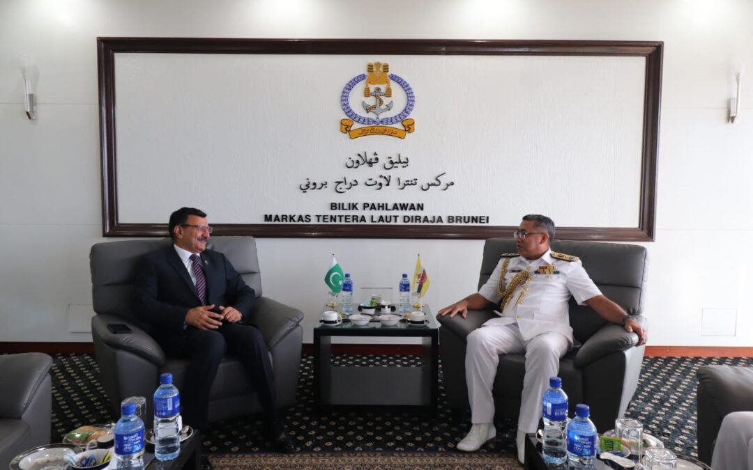 COMMANDER RBN RECEIVES COURTESY CALL FROM PAKISTAN HIGH COMMISSIONER TO BRUNEI DARUSSALAM