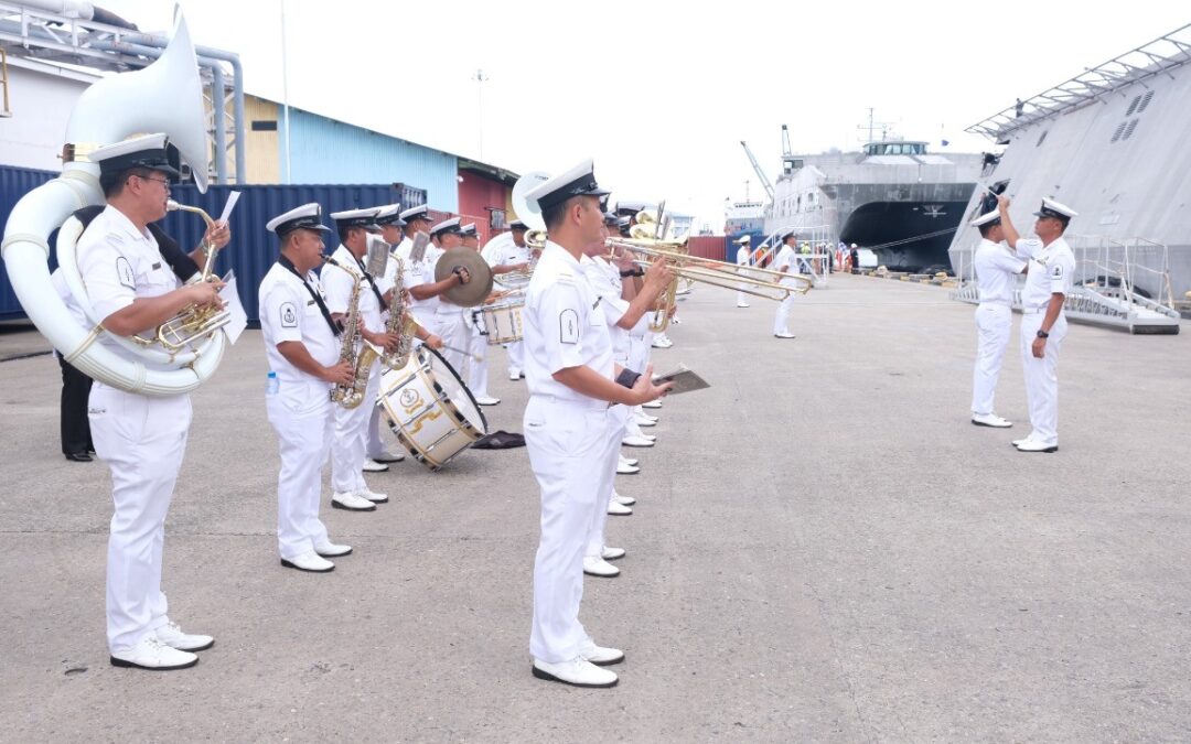 USS CHARLESTON & USNS BRUNSWICK ARRIVES IN BRUNEI FOR EXERCISE CARAT 2022