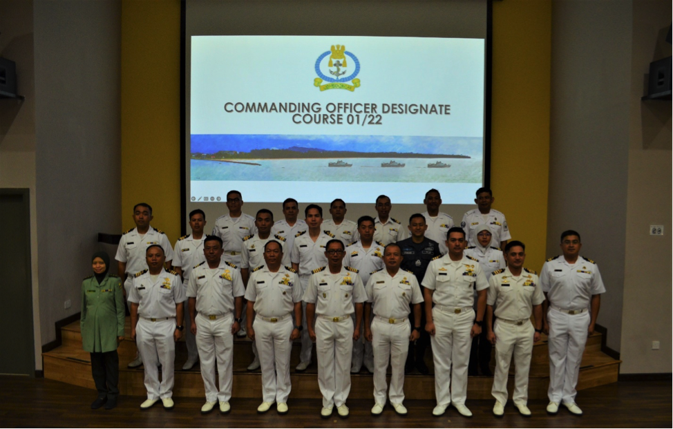 TEN ROYAL BRUNEI OFFICERS COMPLETE THE COMMANDING OFFICER DESIGNATE COURSE