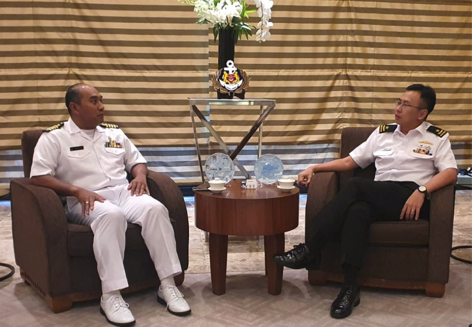 ACTING COMMANDER RBN ATTENDS IMDEX ASIA 2023, 8th IMSC, AND THE INAUGURAL INDO-PACIFIC NEXUS INSITU USERS CONFERENCE IN REPUBLIC OF SINGAPORE