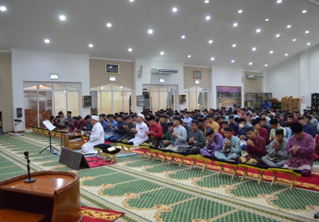 DOA KESYUKURAN CEREMONY IN CONJUNCTION WITH THE 77TH BIRTHDAY OF HIS MAJESTY SULTAN HAJI HASSANAL BOLKIAH MUI’ZZADDIN WADDAULAH, SULTAN AND YANG DI-PERTUAN OF NEGARA BRUNEI DARUSSALAM