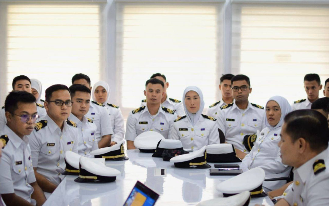 OFFICER UNDER TRAINING COURSE PARTICIPANTS VISIT BRUNEI DARUSSALAM METEOROLOGICAL DEPARTMENT