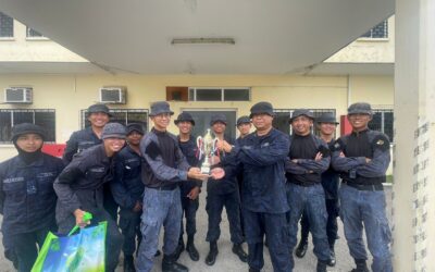 BASE DEFENCE COURSE PARTICIPANTS COMPLETE OBSTACLE CHALLENGE