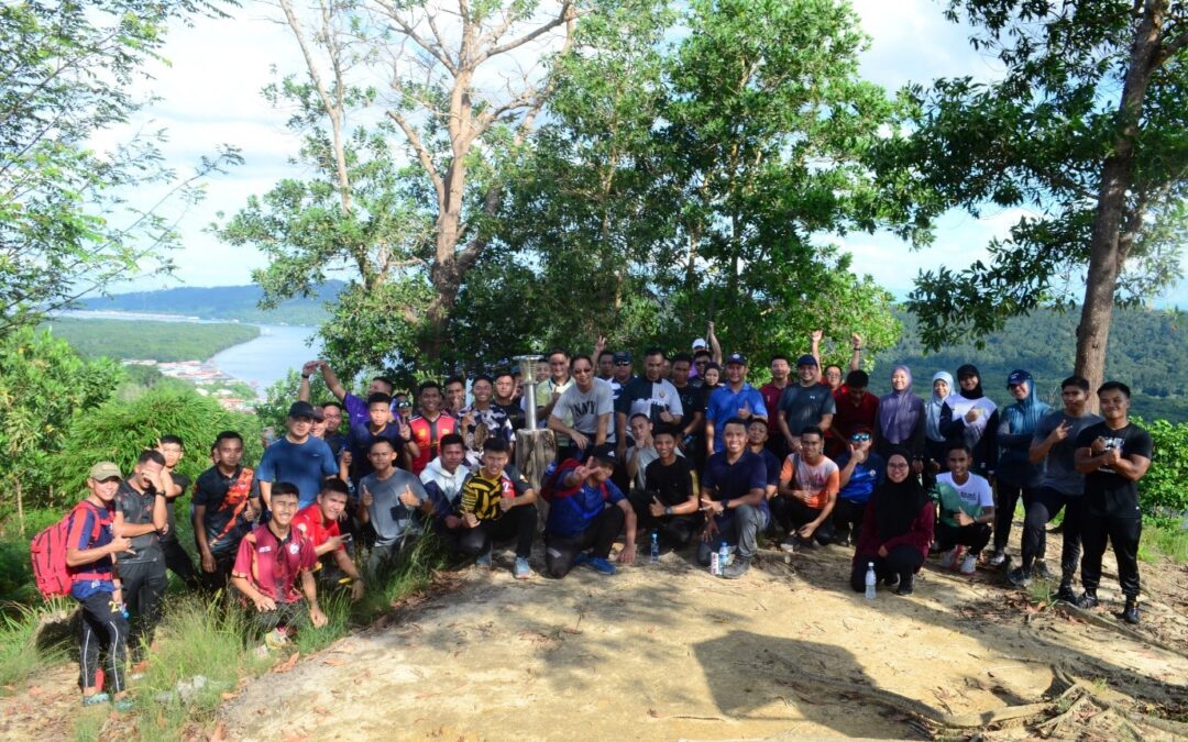 RECREATIONAL HIKING AT BUKIT SIPATIR BY ROYAL BRUNEI NAVY HEADQUARTERS OFFICERS AND PERSONNEL