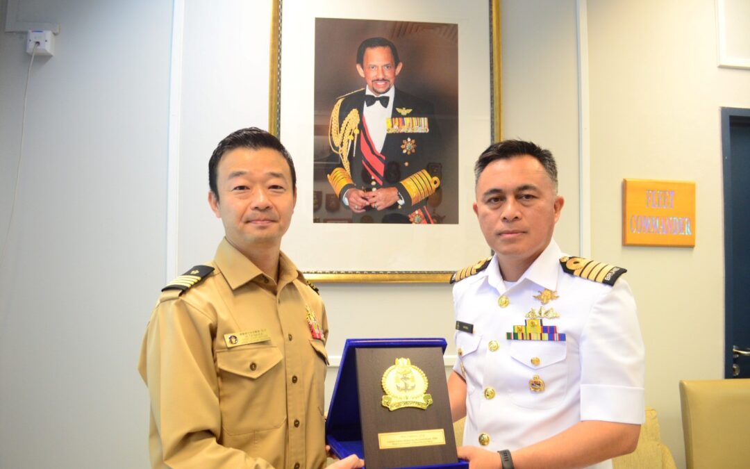 ROYAL BRUNEI NAVY FLEET COMMANDER RECEIVES A COURTESY CALL FROM CAPTAIN TANAKA HIROAKI, CHIEF OF STAFF, JAPAN TRAINING SQUADRON