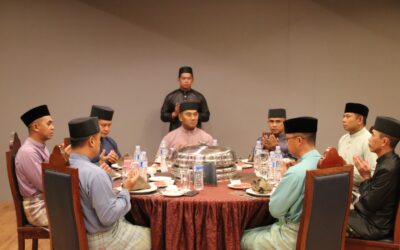 ACTING COMMANDER RBN JOINS RBN SENIOR RANKS FOR IFTAR