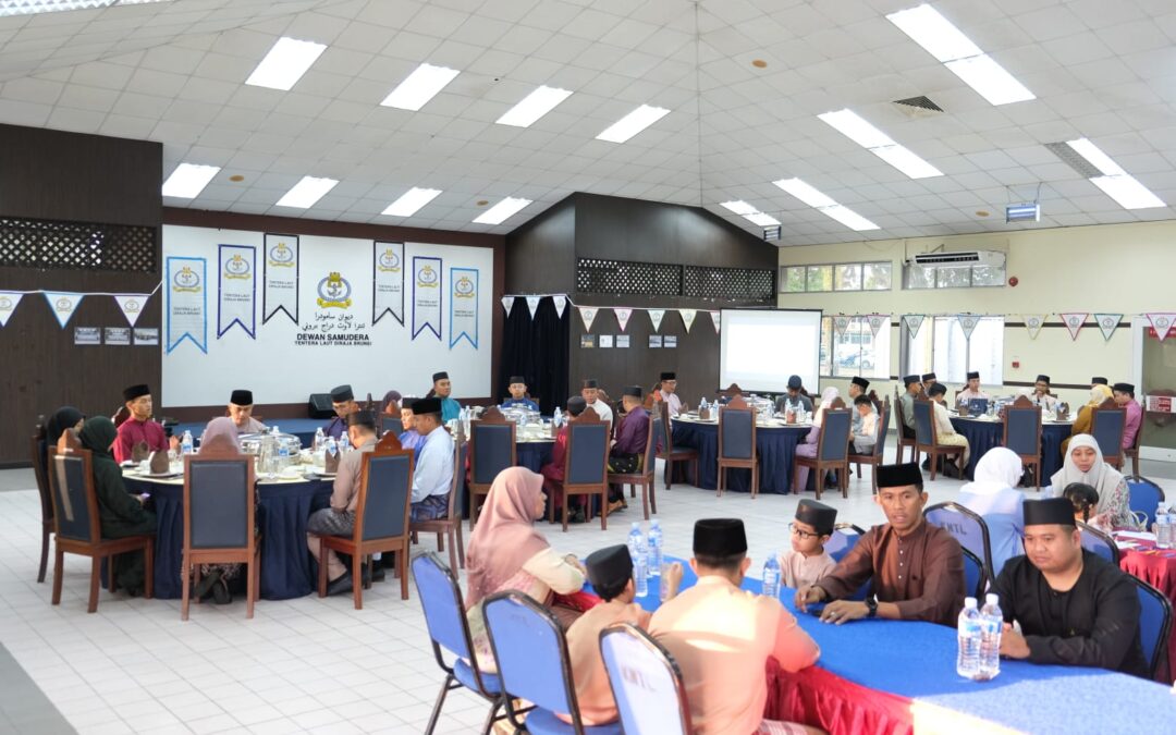 ROYAL BRUNEI NAVY HELD A DONATION PRESENTATION CEREMONY TO CHILDREN WITH DIFFERENT ABILITIES