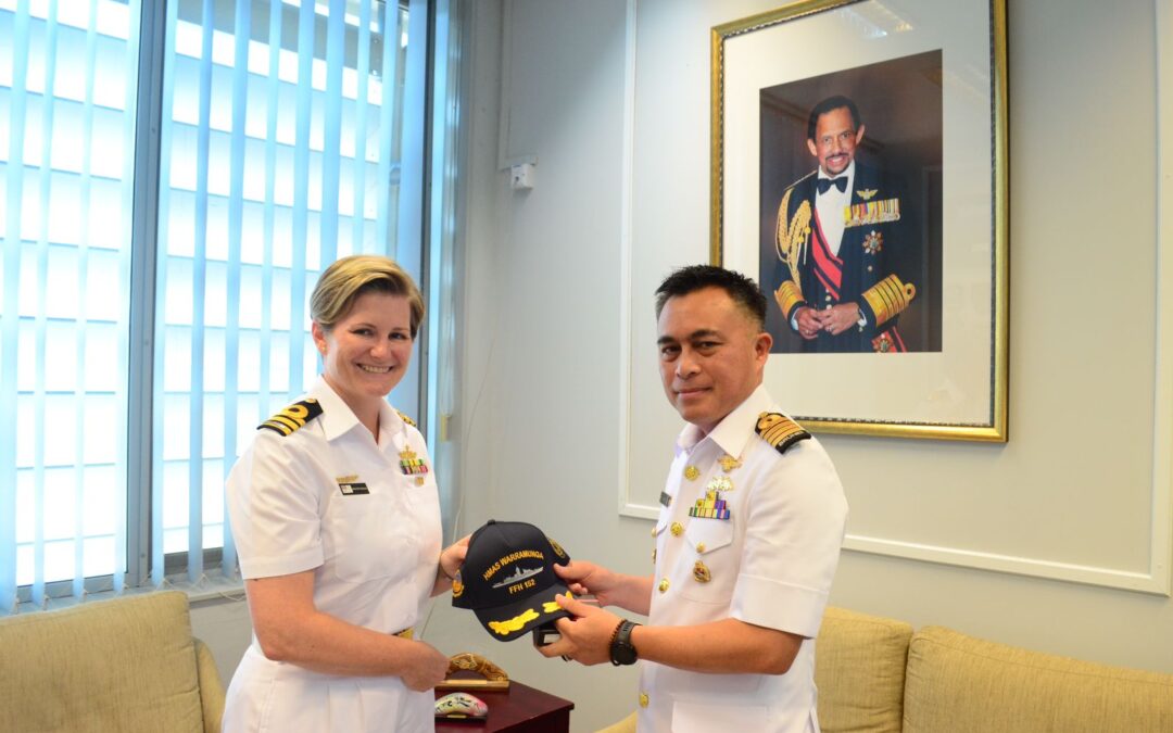 HMAS WARRAMUNGA’s VISIT STRENGTHENS RAN-RBN TIES