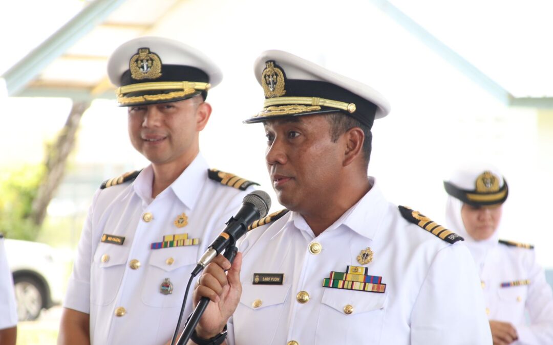 ROYAL BRUNEI NAVY SENIOR LEADERSHIPS EXTEND WARM HARI RAYA GREETINGS TO ALL PERSONNEL