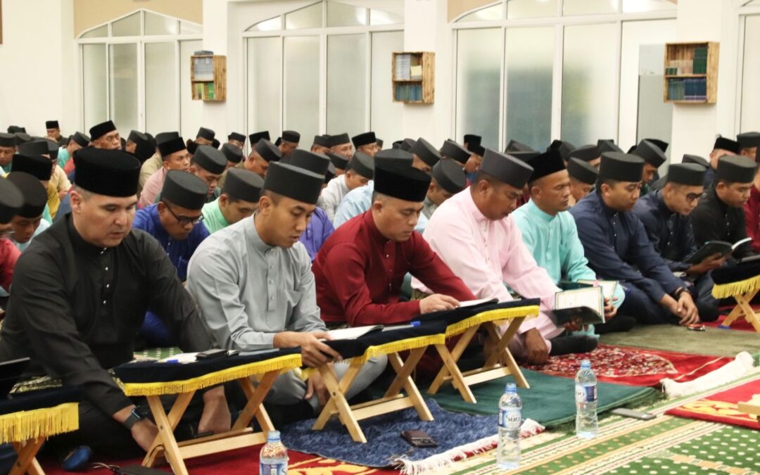 DOA KESYUKURAN CEREMONY HELD AT SURAU AL-HUDA TO COMMEMORATE THE 63RD ANNIVERSARY OF THE ROYAL BRUNEI ARMED FORCES