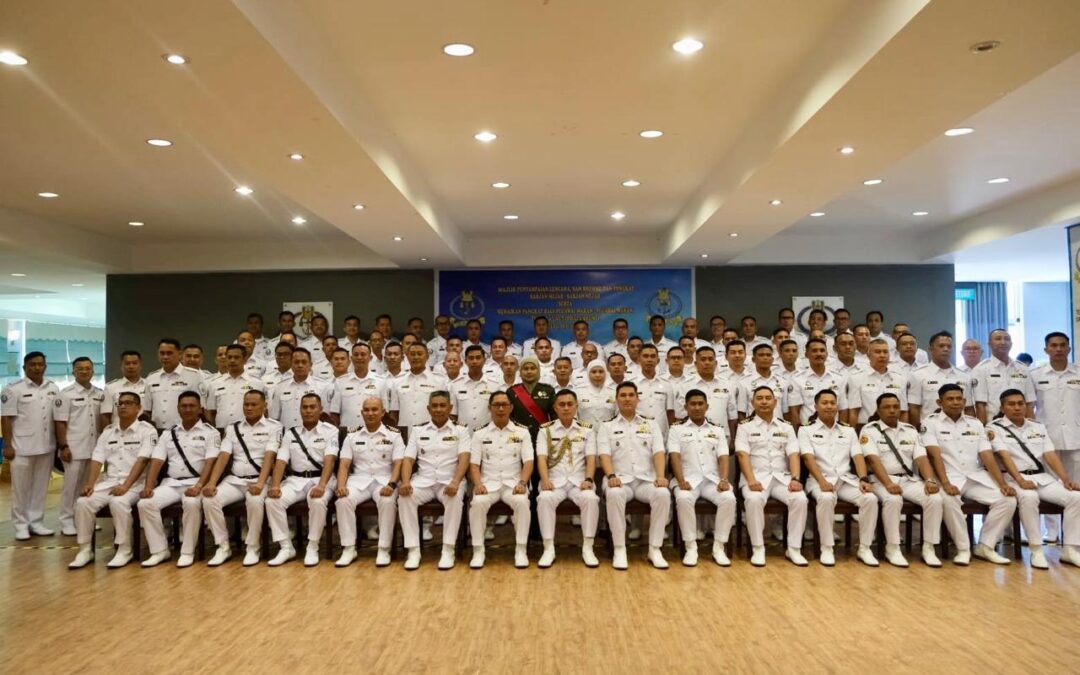 PRESENTATION CEREMONY OF BADGE, SAM BROWNE BELT, AND ROYAL BRUNEI NAVY SERGEANT MAJOR – SERGEANT MAJOR PACE STICK, ALONG WITH THE PROMOTION CEREMONY FOR WARRANT OFFICERS OF THE ROYAL BRUNEI NAVY