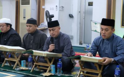 COMMANDER ROYAL BRUNEI NAVY JOINS TERAWIH AND TEDARUS AT SURAU IBTE SULTAN SAIFUL RIJAL CAMPUS AS PART OF RBN JANGKAUAN RAMADHAN