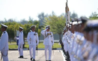 TENTERA LAUT DIRAJA BRUNEI SAMBUT ULANG TAHUN JUBLI INTAN KE-60 DENGAN PERBARISAN AGUNG