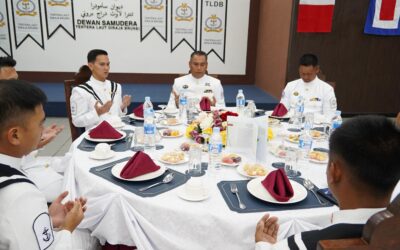 TENTERA LAUT DIRAJA BRUNEI MENGADAKAN MAJLIS MAKAN BERADAT BAGI PTB RENDAH SEMPENA JUBLI INTAN TLDB