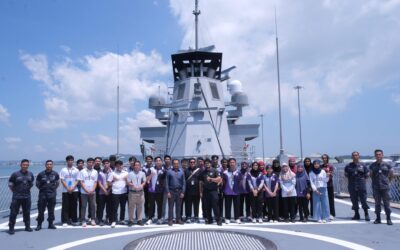 TENTERA LAUT DIRAJA BRUNEI MENERIMA LAWATAN DARIPADA UNIVERSITI TEKNOLOGI BRUNEI