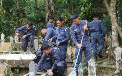 TLDB MENGUNGKAYAHKAN KEMPEN MEMBERSIHKAN TANAH PERKUBURAN ISLAM SEMPENA HUT ABDB KE-64