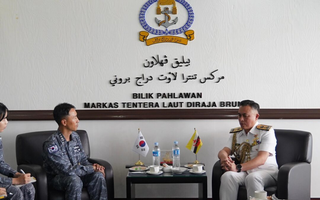 TENTERA LAUT DIRAJA BRUNEI MENGADAKAN INTERAKSI BERSAMA TENTERA LAUT REPUBLIK KOREA