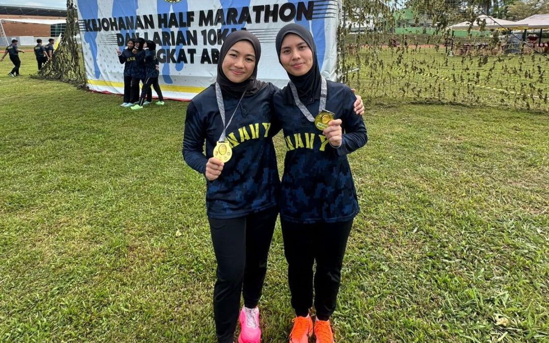 PEGAWAI WANITA TLDB RAIH KEJUARAAN DALAM ACARA HALF MARATHON DAN LARIAN 10KM ABDB 2025
