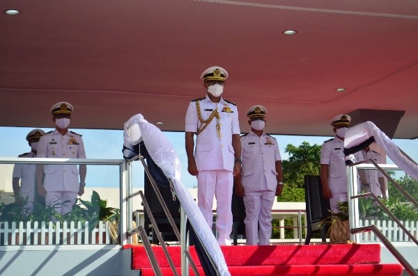PINGAT KERJA LAMA DAN PERANGAI BAIK PRESENTATION CEREMONY