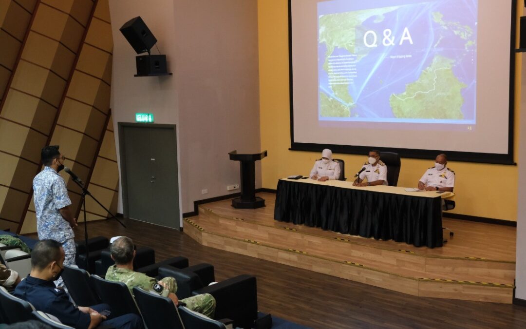 12TH ROYAL BRUNEI ARMED FORCES COMMAND STAFF COURSE VISIT TO ROYAL BRUNEI NAVY
