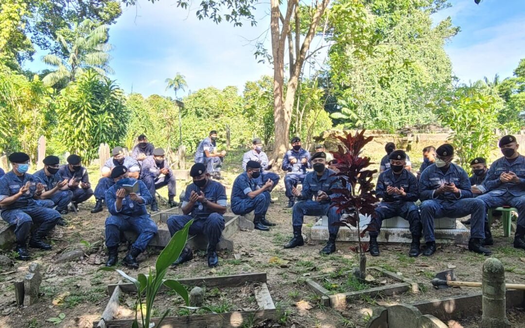 CEMETERY CLEANING AT TANAH PERKUBURAN ISLAM KAMPONG SERASA