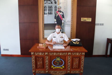 FAREWELL COURTESY CALL WITH COMMANDER RANDALL D JONES, CHIEF, OFFICE OF DEFENSE COOPERATIONS IN BRUNEI DARUSSALAM