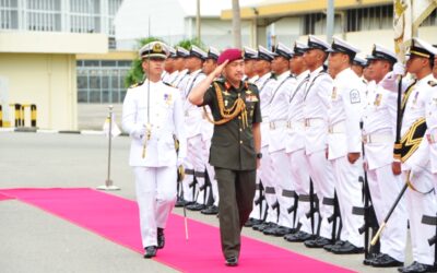 COMMANDER OF RBAF INSPECTS THE RBN
