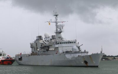 TENTERA LAUT DIRAJA BRUNEI MENYAMBUT KETIBAAN KAPAL TENTERA LAUT PERANCIS FNS PRAIRIAL