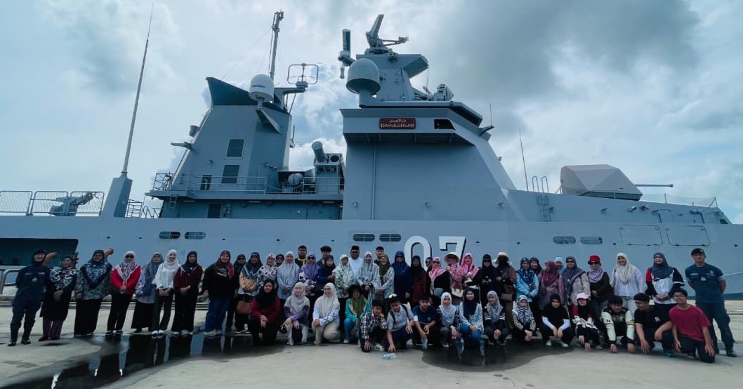 RBN LOOKS TO INSPIRE YOUTH BY BUILDING INTEREST IN MARITIME DEFENCE FOR THE FUTURE