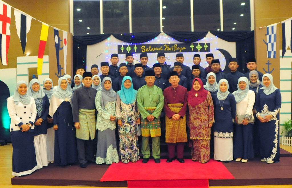 ROYAL BRUNEI NAVY OFFICERS MESS CELEBRATES RAYA IN HIGH SPIRITS