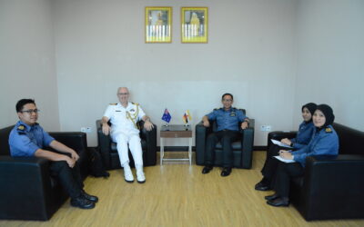 THE NEW ZEALAND DEFENCE ADVISER TO MALAYSIA ACCREDITED TO BRUNEI PAY VISIT TO NAVAL TRAINING CENTRE