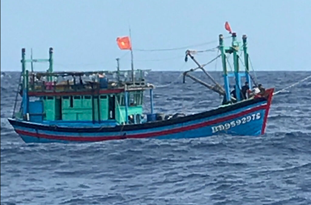 FOREIGN FISHING VESSEL APPREHENDED FOR ILLEGAL FISHING
