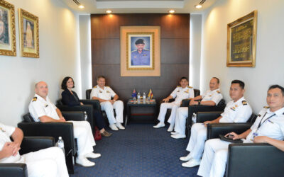 COMMANDER OF ROYAL BRUNEI NAVY RECEIVES COURTESY CALL FROM CAPTAIN PATROL BOATS, ROYAL AUSTRALIAN NAVY
