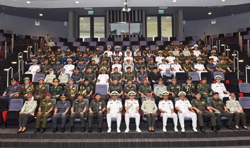 RBN COMMANDER ATTENDS CLOSING CEREMONY OF THE JUNIOR STAFF COURSE 2018