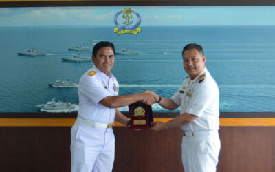 DEPUTY COMMANDER RBN RECEIVED COURTESY CALL FROM GOVERNOR OF INDONESIAN NAVY