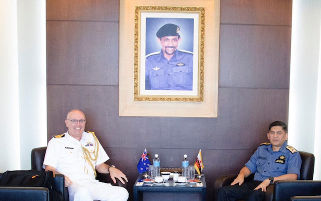 RBN COMMANDER RECEIVED COURTESY CALL FROM DEFENCE ADVISER OF NEW ZEALAND ACCREDITED TO BRUNEI DARUSSALAM