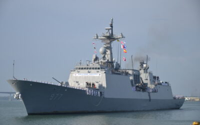 ROYAL BRUNEI NAVY RECEIVES GOODWILL VISIT FROM ROKS DAE JO YONG