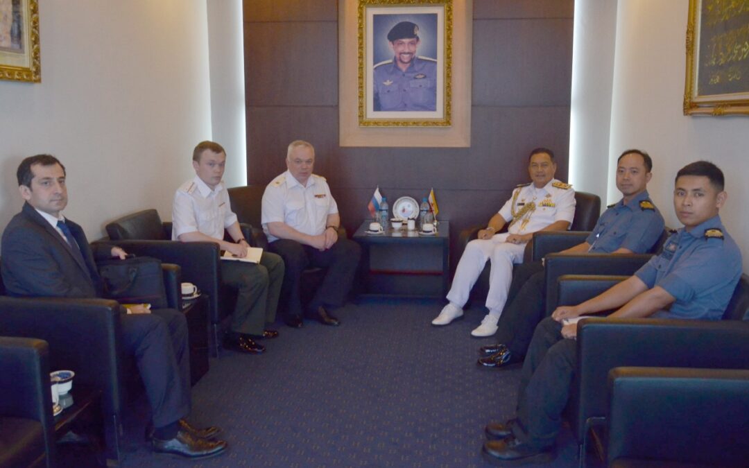 COMMANDER RBN RECEIVED COURTESY CALL BY REAR ADMIRAL LUIK EDWARD, RUSSIAN NAVY