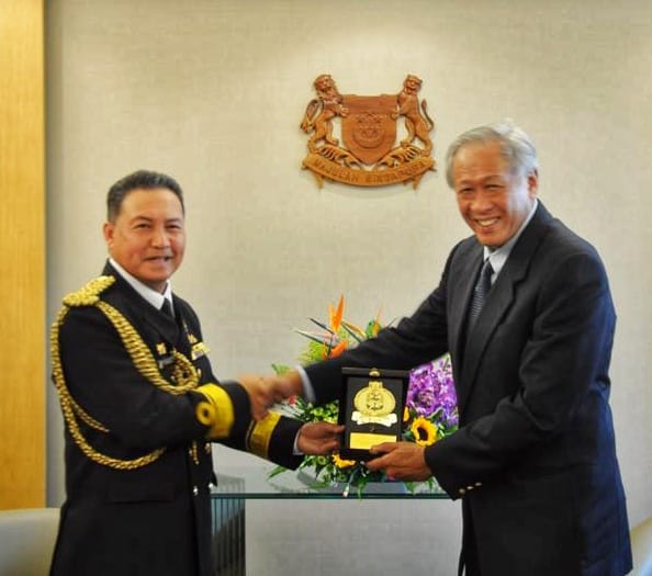 COMMANDER ROYAL BRUNEI NAVY INTRODUCTORY VISIT TO THE REPUBLIC OF SINGAPORE