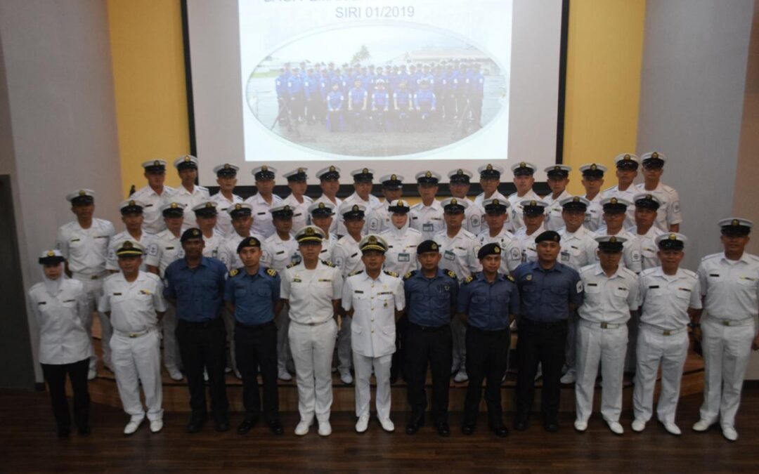 LEADING HAND LEADERSHIP & MANAGEMENT COURSE SERIES 01/19 CLOSING CEREMONY