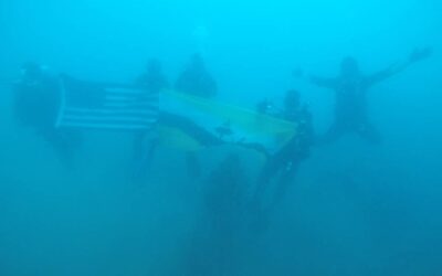 RBN AND USN DIVERS VISIT SUNKEN WWII MINESWEEPER USS SALUTE IN BRUNEI BAY