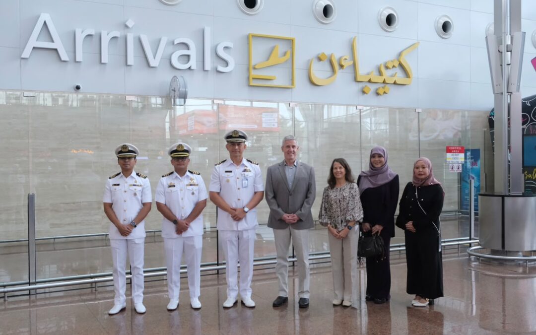 UNITED STATES PACIFIC FLEET COMMANDER MAKES OFFICIAL VISIT TO THE ROYAL BRUNEI NAVY